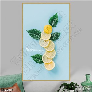 Tranh những lát chanh tươi trên tường quán cà phê