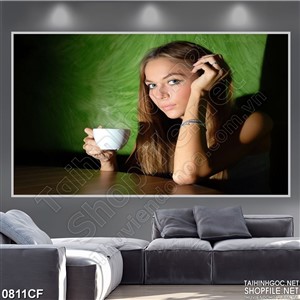 Tranh ly cà phê bên người đẹp 3d