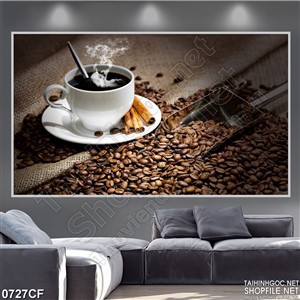 Tranh những hạt cà phê bên tách cà phê nóng