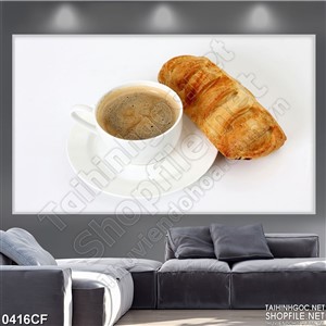Tranh chiếc bánh mỳ bên tách cà phê trắng