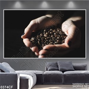 Tranh những hạt cà phê trong lòng đôi bàn tay