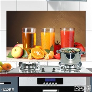 Tranh 3d bếp những ly nước ép thơm ngon