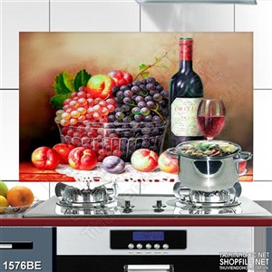 Tranh psd bếp chiếc bàn đầy trái cây tươi và rượu