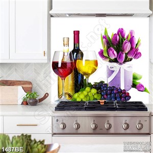 Tranh hoa tulip trên bàn rượu treo bếp 3d