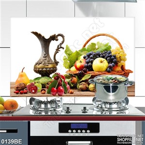 Tranh psd bếp giỏ trái cây bên bình rượu cổ