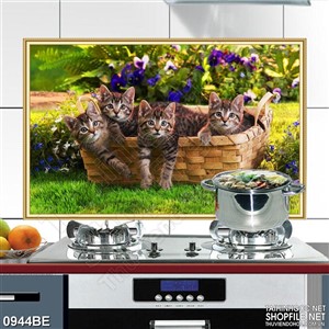Tranh bếp những chú mèo trong giỏ mây