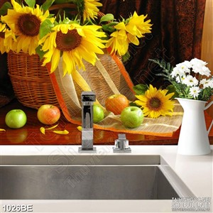 Tranh treo bếp giỏ hoa hướng dương