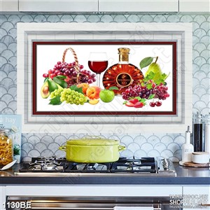 Tranh psd bếp chai rượu X.O bên bàn trái cây