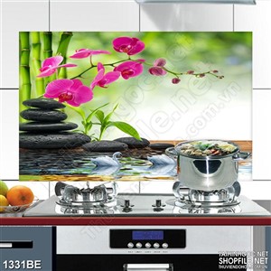 Tranh lan rừng bên suối treo bếp