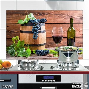 Tranh thùng rượu nho treo bếp