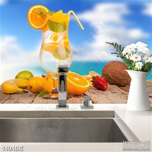 Tranh in uv bếp ly nước cam trên bờ biển