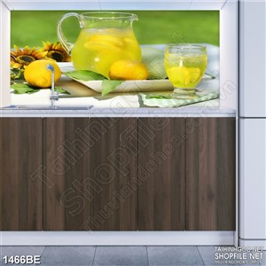 Tranh bình nước chanh tươi mát treo bếp