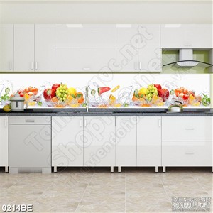 Tranh psd bếp trai cây tươi trong làn nước mát