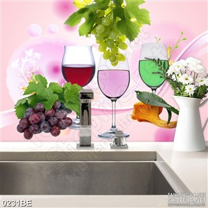 Tranh những ly nước trái cây tươi trong bếp