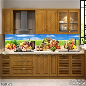 Tranh chiếc bàn ăn trên vườn cỏ in bếp