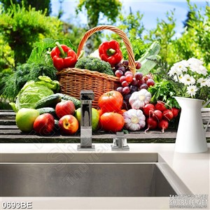 Tranh dán bếp giỏ trái cây tươi trong vườn nhà Tranh dán bếp giỏ trái cây tươi trong vườn nhà