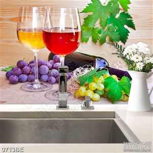 Tranh reo bếp chùm nho tươi