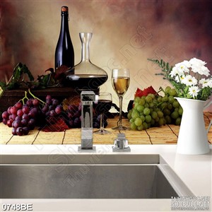 Tranh psd bếp những chùm nho bên rượu vang