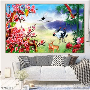 Tranh bầy thú và rừng đào khoe sắc đón tết