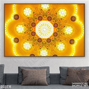 Tranh trần cung điện lộng lẫy ánh đèn vàng