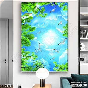 Tranh trần ánh sáng xuyên qua những đám mây