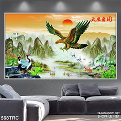 Tranh in uv đại bàng tung cánh trên đỉnh núi