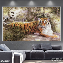 Tranh in canvas hổ nằm trong rừng xanh