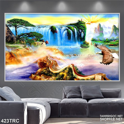 Tranh psd đại bàng tung cánh trên những con thác