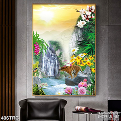 PSD tranh hổ gầm trên vách đá bên suối  trang trí