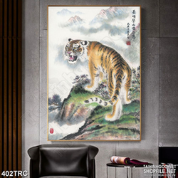 Tranh hổ uy gầm thét trấn sơn hà in uv