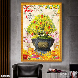 Tranh chậu bonsai psd mai vàng bên hoa bình hoa ly đón năm mới