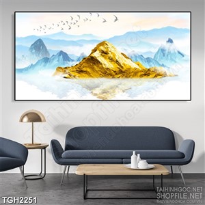 Tranh ghép decor ngọn núi dáp vàng giữa trời phủ sương mù
