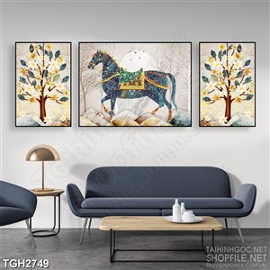 Tranh ghép in uv khu rừng hoang vắng và chú ngựa độc bước