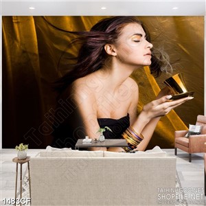 Tranh cà phê treo tường cô gái xinh đẹp thưởng thức tách cà phê