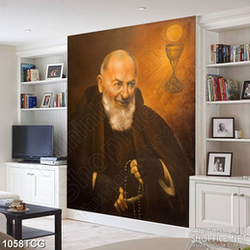 Tranh công giáo cây thánh giá trong tay linh mục dán tường