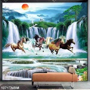 Tranh thác nước hùng vĩ và đàn ngựa in kính