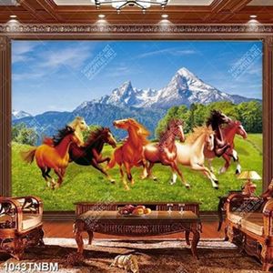 Tranh bát mã bên núi non chất lượng cao