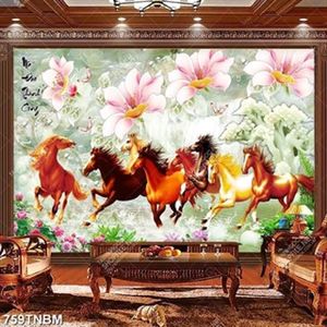 Tranh hoa ghép và mã đáo thành công trang trí phòng khách