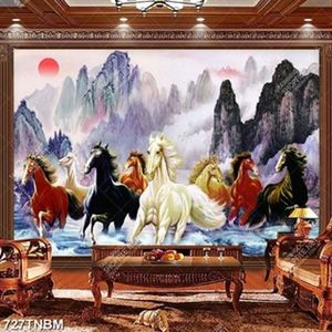 Tranh sơn dầu bát mã bên những ngọn núi hùng vĩ