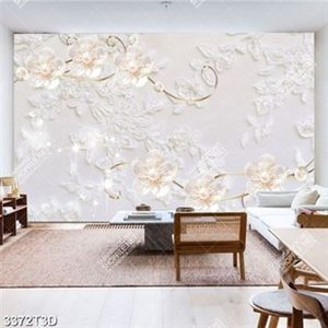 Tranh lụa hoa mai đính ngọc đẹn sang trọng