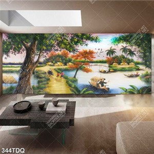 Tranh những đứa bé nô đùa bên con đường mòn cạnh con sông quê