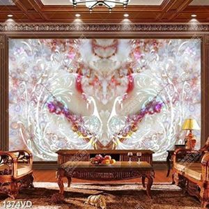 Vân đá nhiều màu và chim công