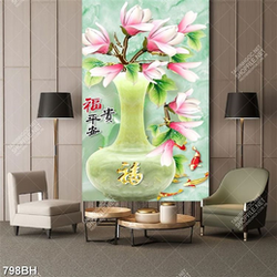 Tranh bình hoa in uv hoa mộc lan bên đàn cá chép tung tăng
