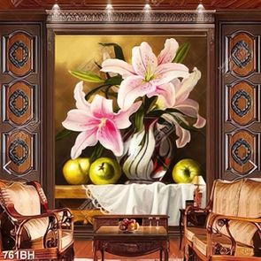 Tranh bình hoa in uv cành hoa lyly bên những trái lê tươi xanh