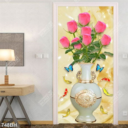 Tranh bình hoa hồng nhung bên đàn cá chép vàng dán tường