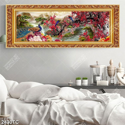 Tranh chim công và hoa đào màu xuân