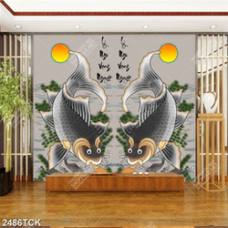 Tranh in uv chú cá chép vui đùa bên bóng ánh trăng vàng