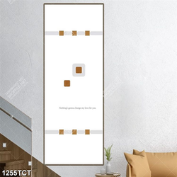 Tranh họa tiết ô vuông và chữ