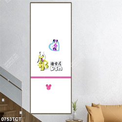 Tranh mickey và chó in cửa phòng bé đẹp