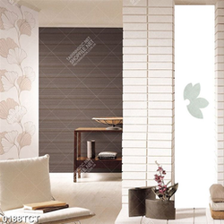 Tranh họa tiết hình lá in cửa kính